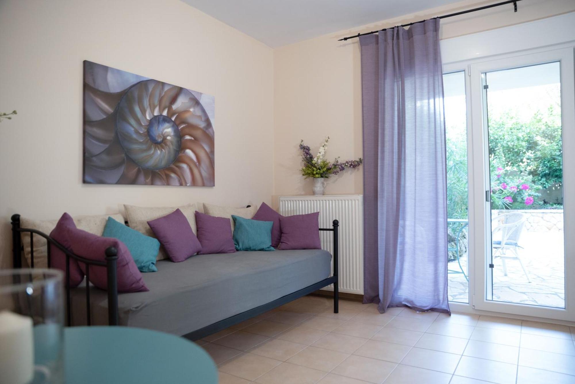 Solari Hill Maisonette Two Private Parking Alepou Buitenkant foto