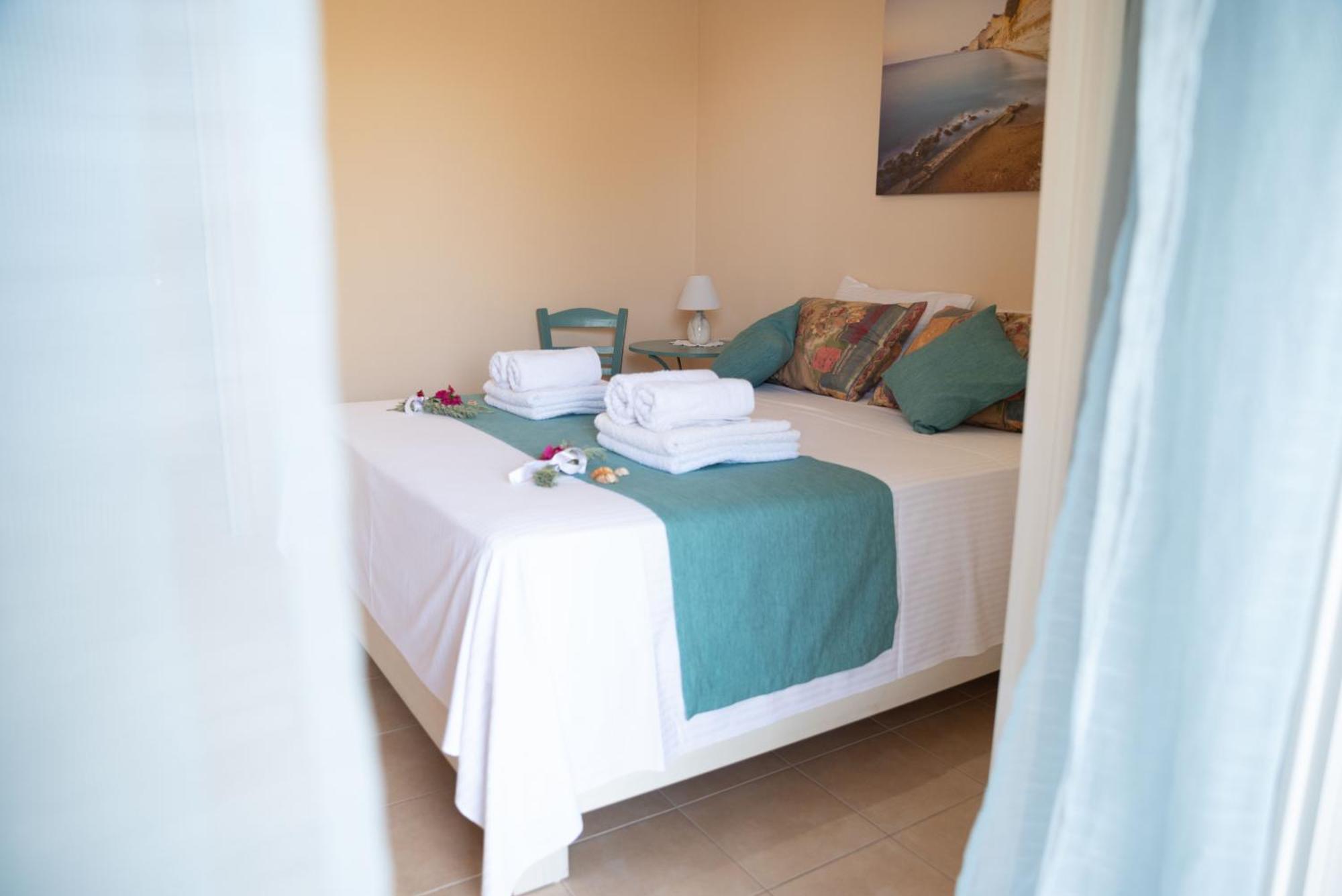 Solari Hill Maisonette Two Private Parking Alepou Buitenkant foto