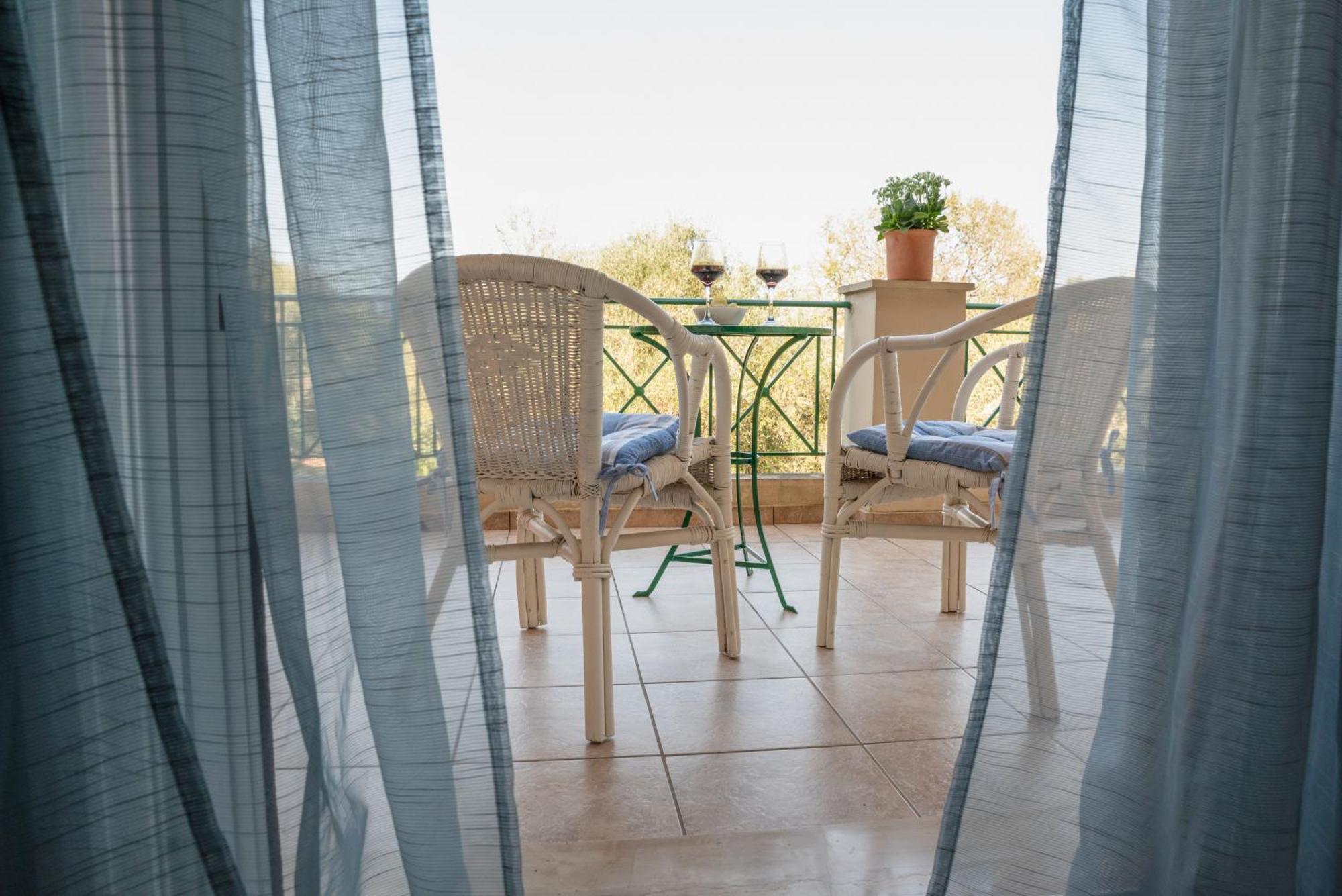 Solari Hill Maisonette Two Private Parking Alepou Buitenkant foto