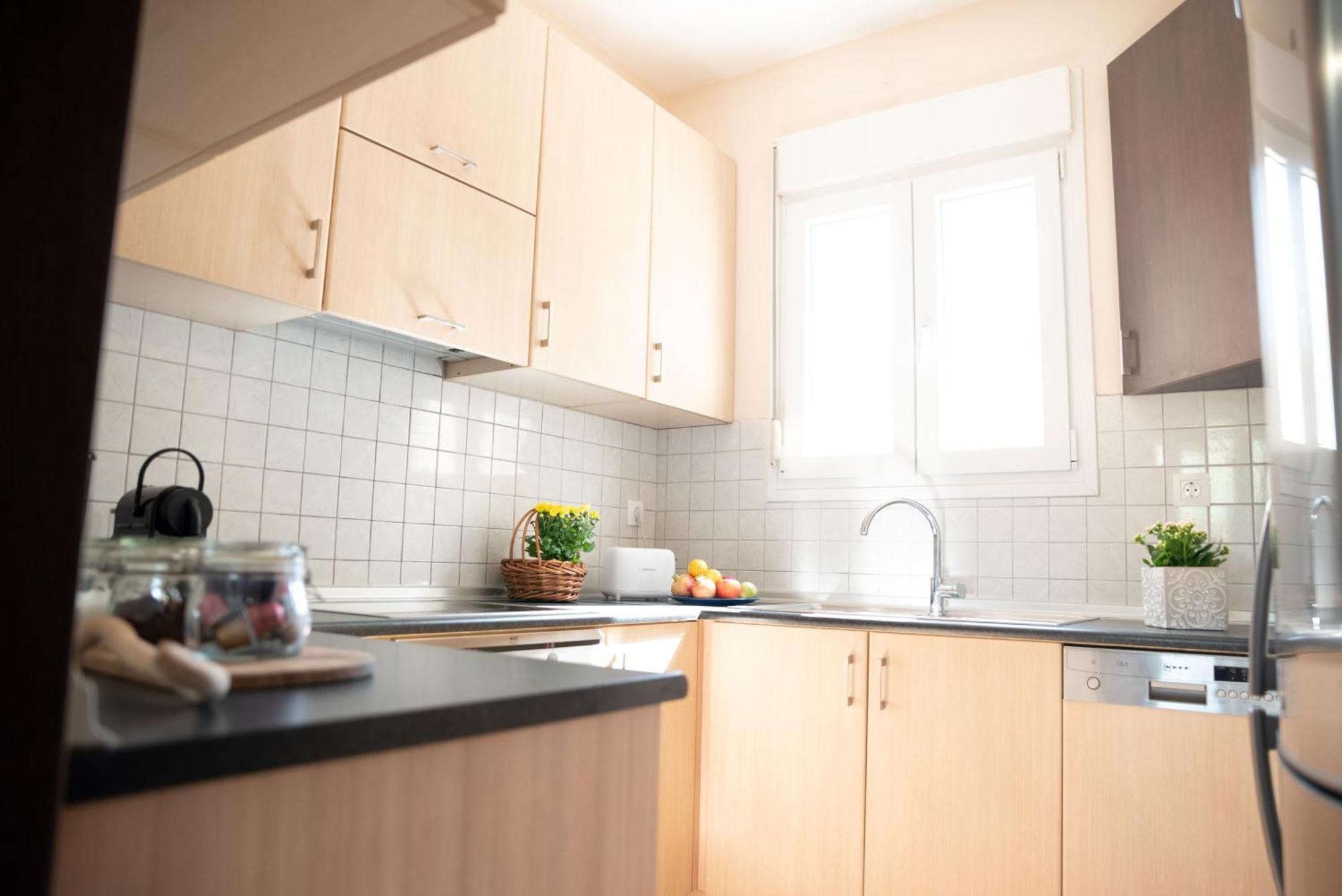 Solari Hill Maisonette Two Private Parking Alepou Buitenkant foto