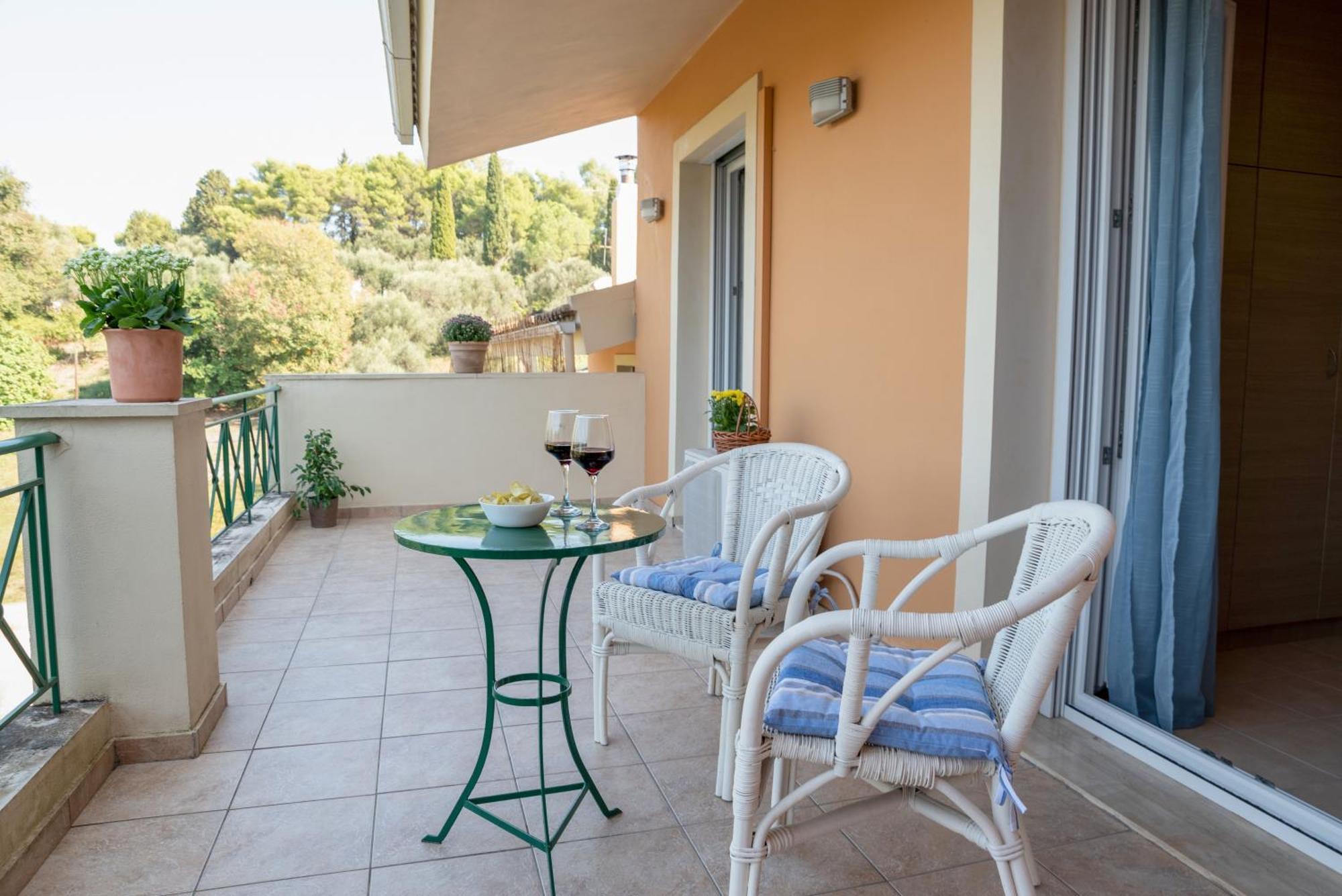Solari Hill Maisonette Two Private Parking Alepou Buitenkant foto