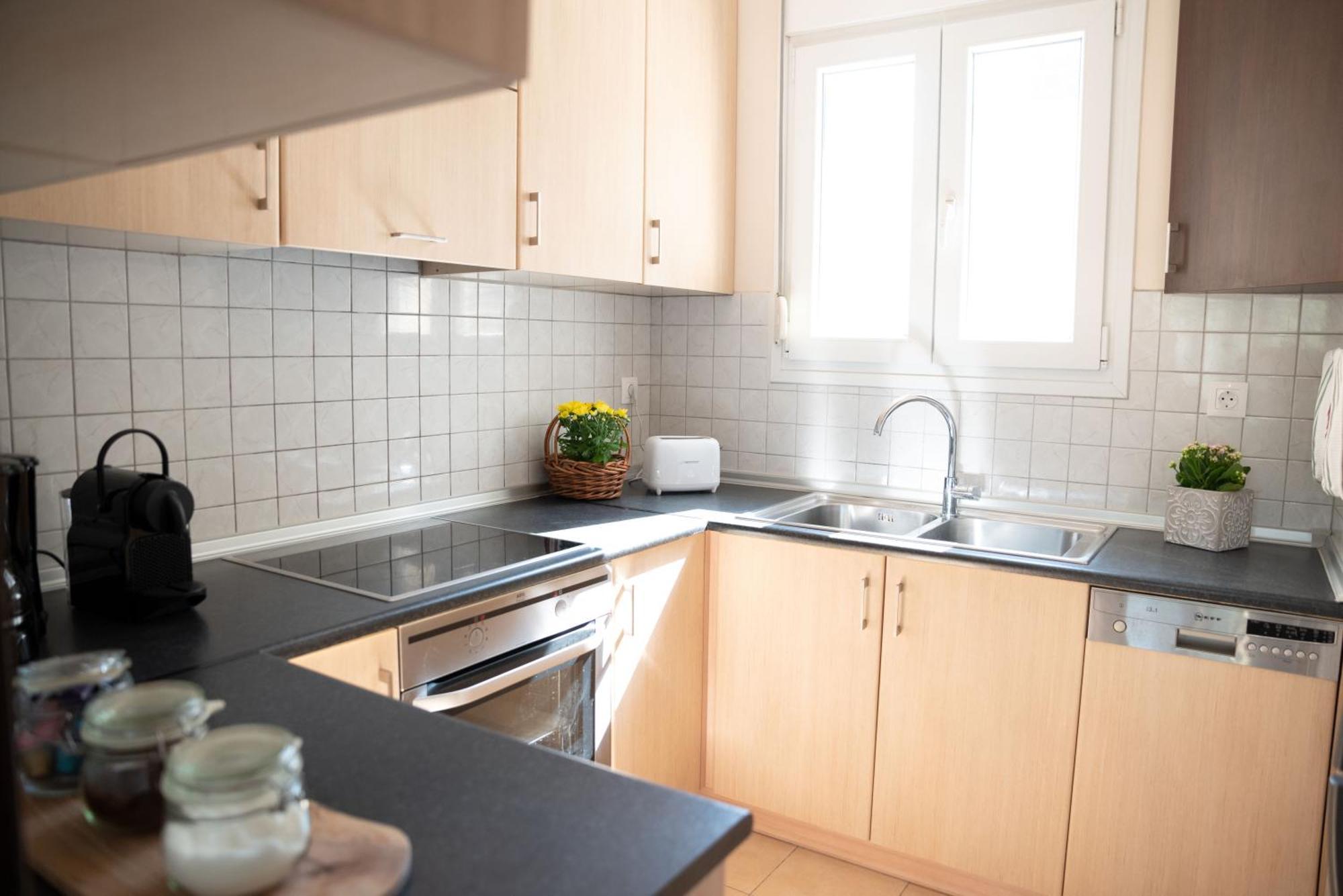 Solari Hill Maisonette Two Private Parking Alepou Buitenkant foto