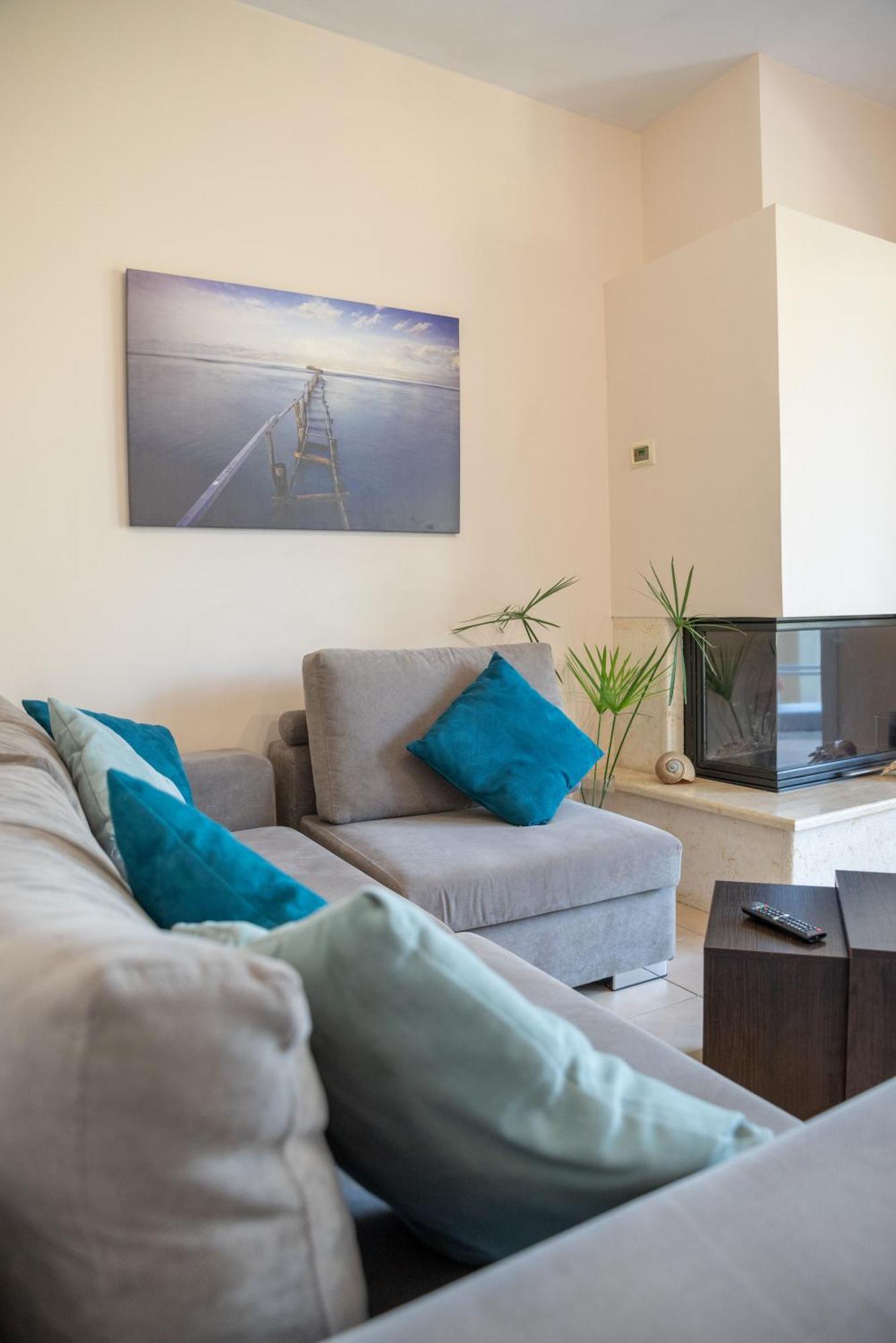 Solari Hill Maisonette Two Private Parking Alepou Buitenkant foto